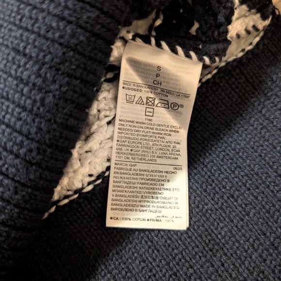 New Gap 24/7 Split Hem Crochet sweater navy striped size small - Picture 12 of 16